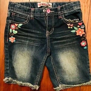 Cute kid jean shorts